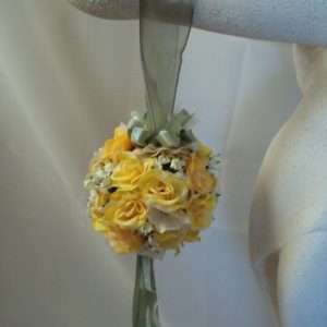 Yellow Bridesmaid/Flower Girl Pomade 15"