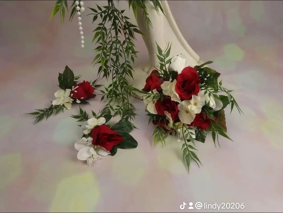 Burgundy & Ivory 4 Piece Wedding Ensemble - Image 11